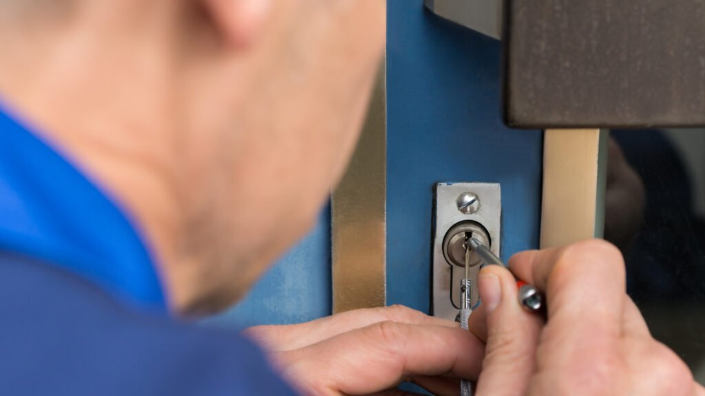 Door Locks Service